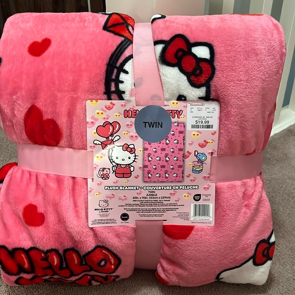 Hello Kitty blanket